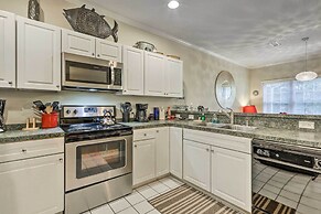 2 Mi to Ocean: Rehoboth Beach Townhome w/ Grill!