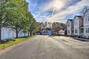 2 Mi to Ocean: Rehoboth Beach Townhome w/ Grill!