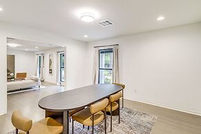 Spacious Houston Home w/ Pool - Near The Galleria!