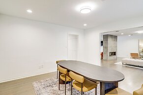 Spacious Houston Home w/ Pool - Near The Galleria!