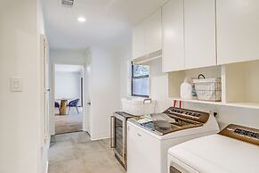 Spacious Houston Home w/ Pool - Near The Galleria!