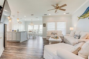 < 1/2 Mi to Beach: Waterfront Dauphin Island Home