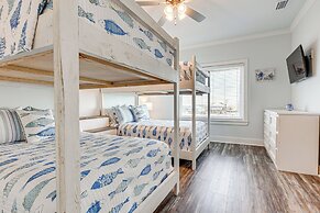 < 1/2 Mi to Beach: Waterfront Dauphin Island Home