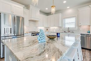 < 1/2 Mi to Beach: Waterfront Dauphin Island Home