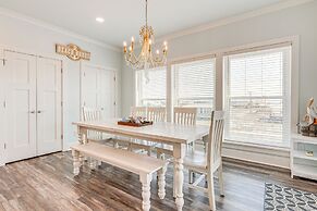 < 1/2 Mi to Beach: Waterfront Dauphin Island Home