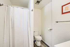 Home w/ Fireplace < 1 Mi to Peninsula State Park!