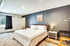 Home w/ Fireplace < 1 Mi to Peninsula State Park!