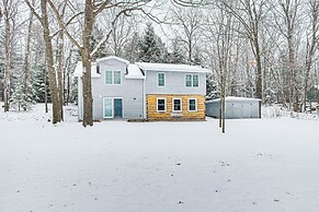 Home w/ Fireplace < 1 Mi to Peninsula State Park!