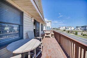 Pet-friendly Outer Banks Home - 1 Block to Beach!