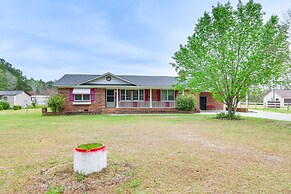 Quiet & Cozy Rembert Home ~ 9 Mi to Air Force Base