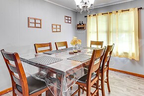 Quiet & Cozy Rembert Home ~ 9 Mi to Air Force Base