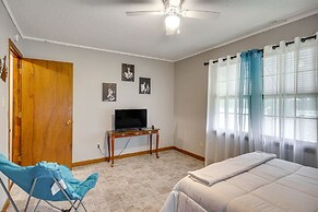 Quiet & Cozy Rembert Home ~ 9 Mi to Air Force Base