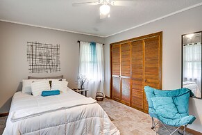 Quiet & Cozy Rembert Home ~ 9 Mi to Air Force Base
