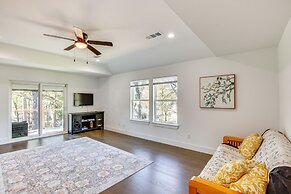 Fire Pit + Grill: Lakeside Gun Barrel City Home!