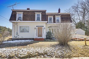 Spacious Round Pond House w/ On-site Trail Access!