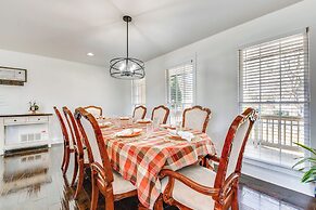 Chic Marietta Getaway w/ Fire Pit & Grill!