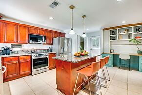 Chic Marietta Getaway w/ Fire Pit & Grill!