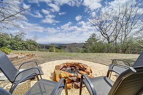 Pisgah Forest Retreat w/ Fire Pit, Grill & Views!