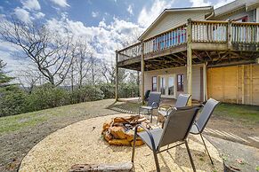 Pisgah Forest Retreat w/ Fire Pit, Grill & Views!