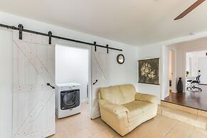 Lovely Home w/ Yard Near Dtwn Waco!