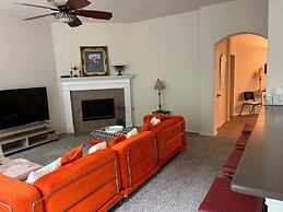 Spacious Luxury 3BD Oasis- TX