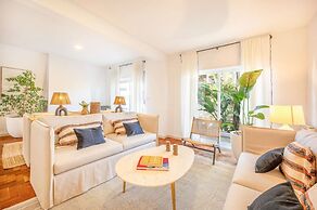 Casa Rosário : Three Bedroom Villa with Private Pool;