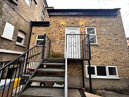 Charming Duplex 10min to London Bridge, Quiet