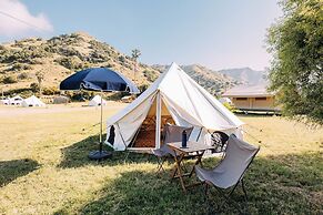 White s Landing Catalina Camp