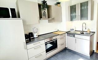 One bedroom flat with parking&balcony