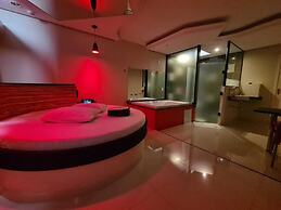 PRIME MOTEL AMERICANA