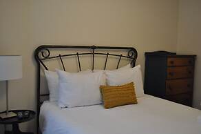 Qualicum Beach Ocean Suites