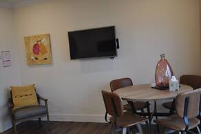 Qualicum Beach Ocean Suites