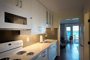 Qualicum Beach Ocean Suites