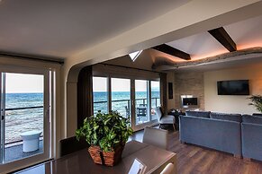 Qualicum Beach Ocean Suites