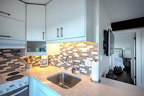 Qualicum Beach Ocean Suites