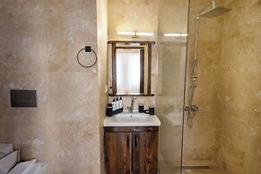 Yellow Stone Suites