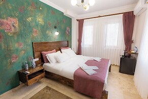 Yellow Stone Suites