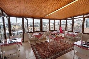 Yellow Stone Suites