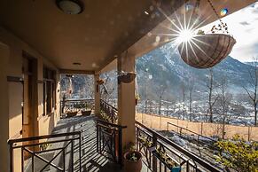 Ride Inn Cafe and Resort