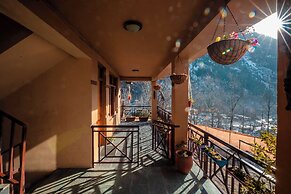 Ride Inn Cafe and Resort