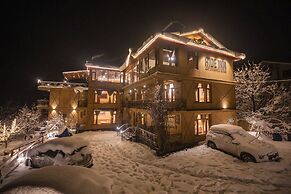 Ride Inn Cafe and Resort