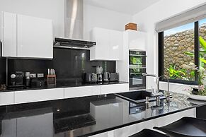 Luxury Balinese Private Pool Villa-KBR12