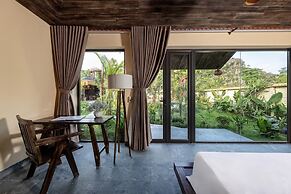 Scenic Mountain Ecolodge Ninh Binh