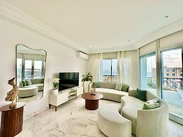 The Lake View Spacious With Amazing Terrace