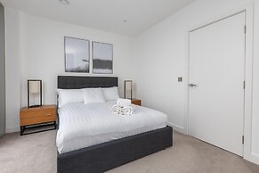 Fabulous City Flat With Views