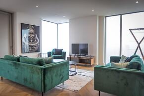 Fabulous City Flat With Views