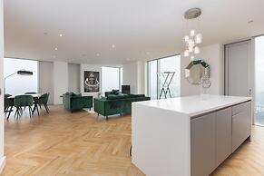 Fabulous City Flat With Views