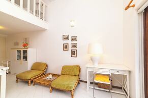 Trilo Porto Rotondo Castello 1