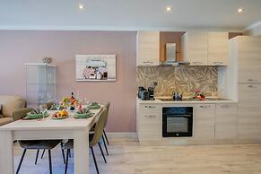 4 Seasons Apartment