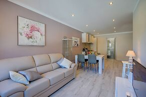 4 Seasons Apartment